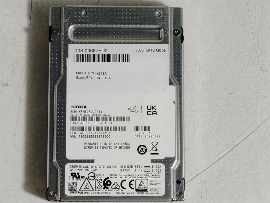 Kioxia KPM61RUG7T68 7.68 TB SAS 3 2.5 in Solid State Drive