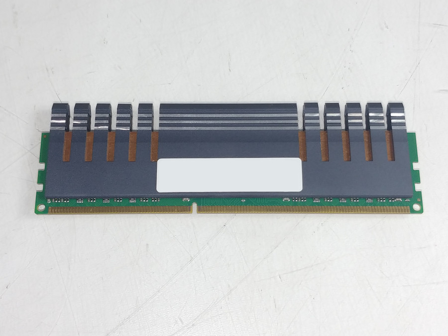 Lot of 2 Mixed Brand 4 GB PC3-17000 (DDR3-2133) 2Rx8 DDR3 Desktop Shielded RAM
