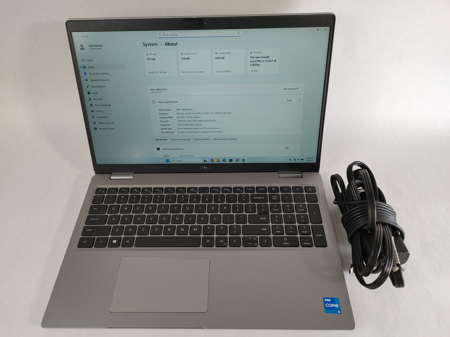 Dell Latitude 5520 Core i5-1135G7 2.40 GHz 8 GB DDR4 512 GB NVMe Windows 11 Pro Laptop WINACTC6 C6