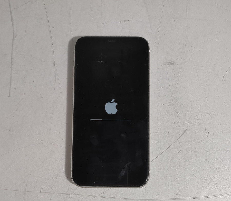 Apple iPhone 11 A2111 64 GB IOS 27.0 White Wi-Fi + 4G AT&T Only Smartphone For Parts