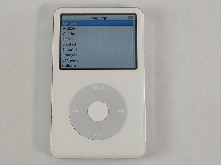 Apple A1136 iPod (5th Generation) 80 GB White For Parts