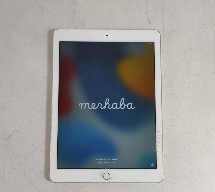 Apple iPad Air 2nd Gen A1566 iOS 15.8.8 Gold (WiFi Only) Tablet For Parts