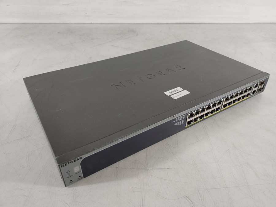 Netgear S3300-28X-PoE+ GS728TXP-100NES 28x Gigabit Ethernet Managed PoE+ Switch