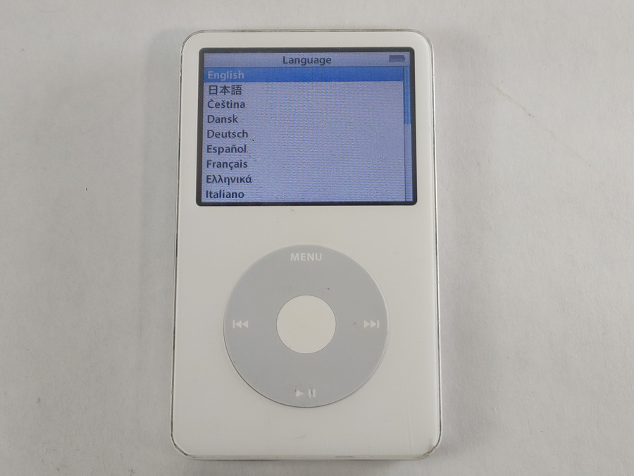 Apple A1136 iPod (5th Generation) 30 GB White For Parts