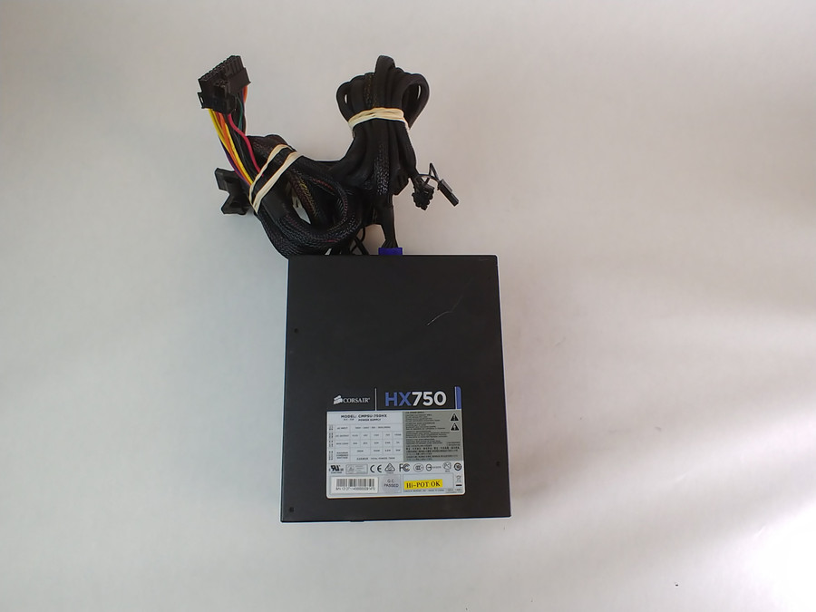 Corsair CMPSU-750HX 20+4 Pin 750W ATX Desktop Power Supply