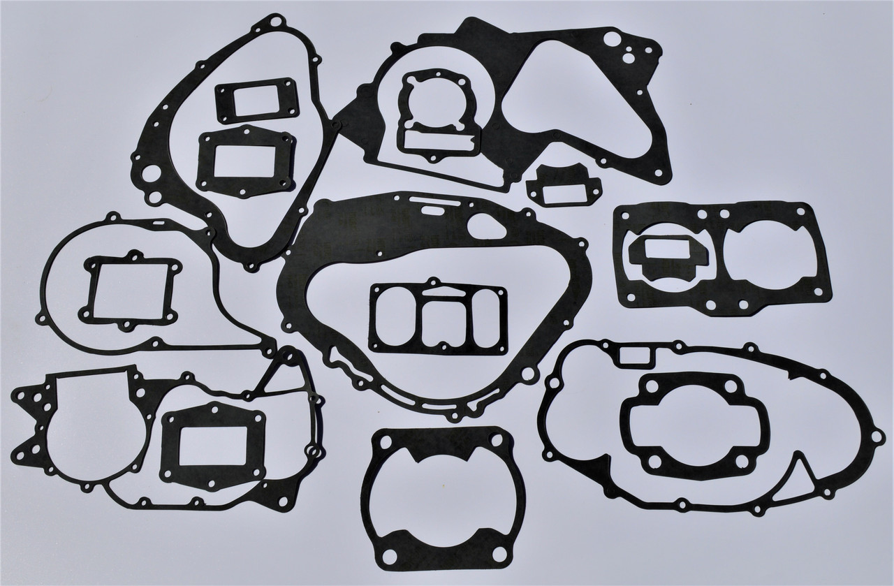 1976-1977 Kawasaki KZ900 Z900 11060-1071 RH Gasket
