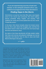 Finding Hope in the Storm by Vicki Earhart (Paperback)