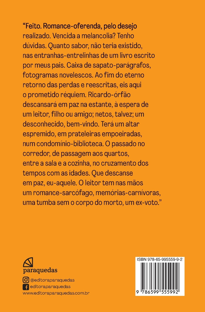 O órfão na estante