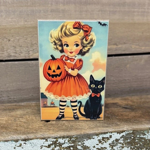 Retro Halloween Girl Block