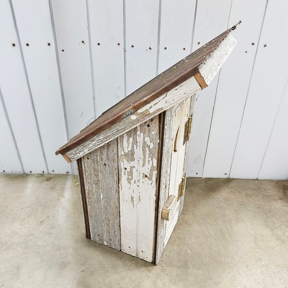Medium Outhouse (DCP10018)