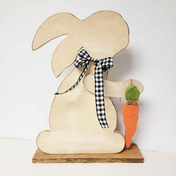 Bunny Carrot Post
