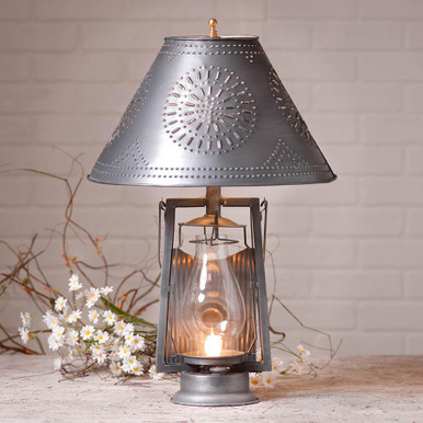 FARMER LAMP W/ SHADE ANT TIN