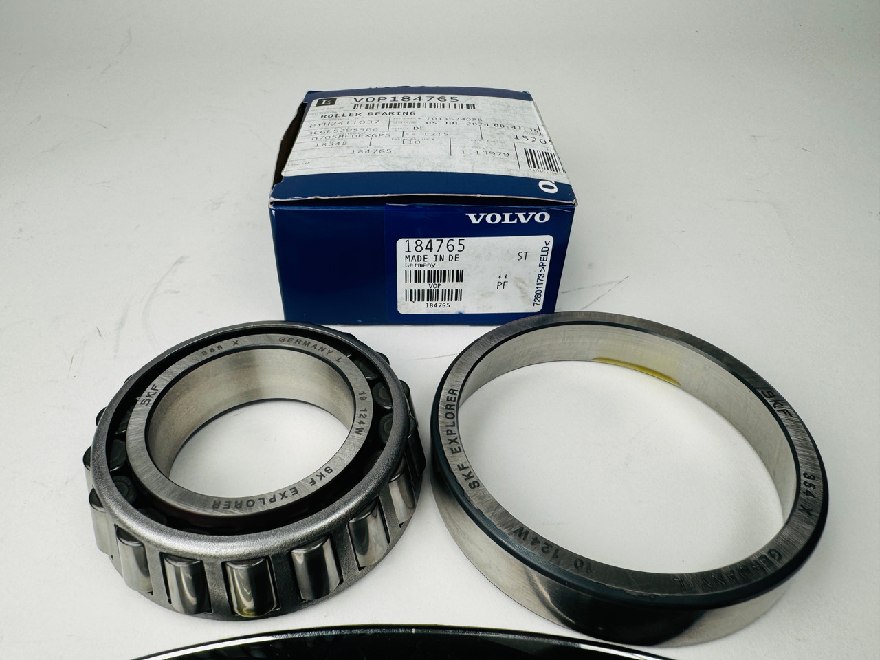 $215.99* GENUINE VOLVO no tax* ROLLER BEARING 184765 *In Stock