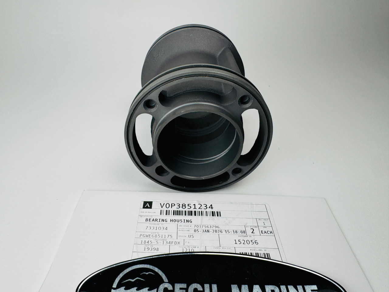 $629.99* GENUINE VOLVO no tax* BEARING HOUSING 3851234 *In Stock & Ready To Ship!
