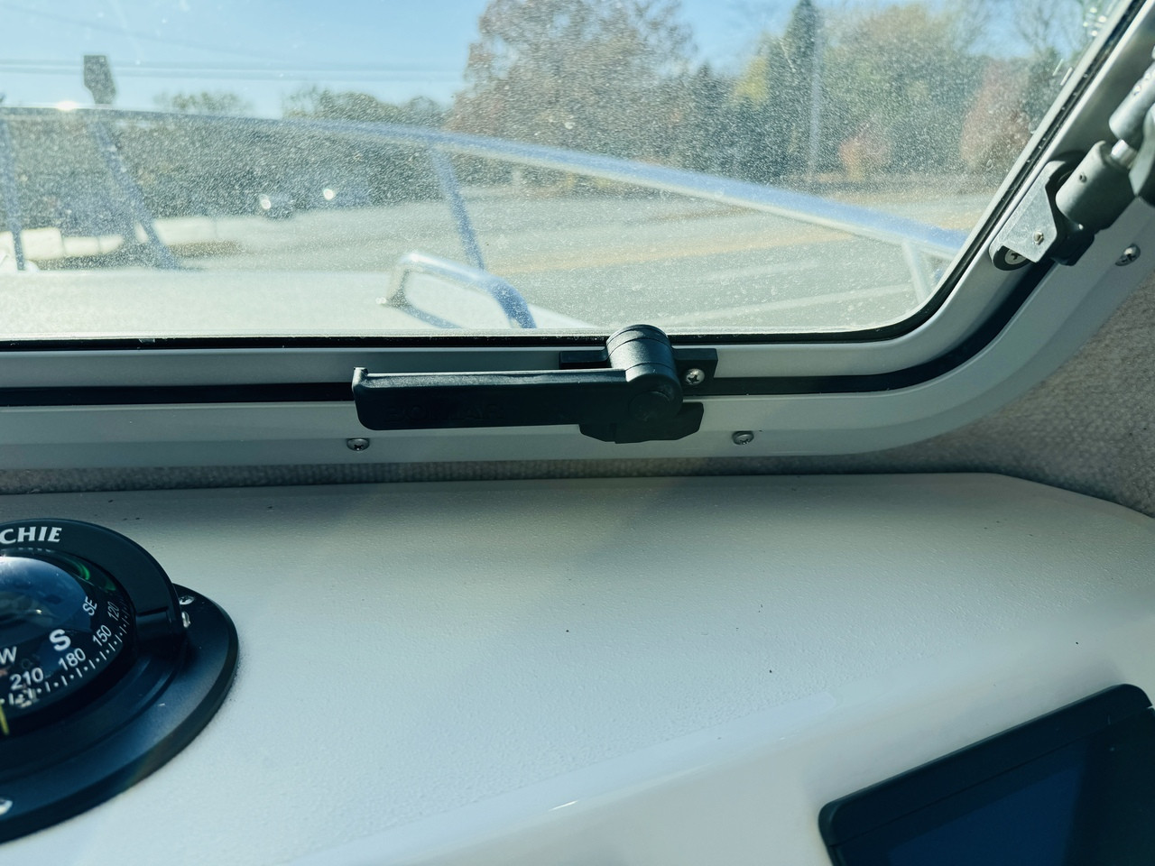 PARKER STARBOARD (DRIVER SIDE) WINDOW DOG LATCH HANDLE (2020 to