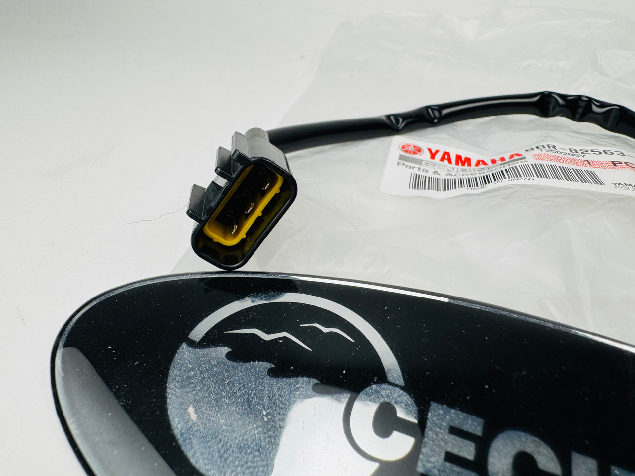 $69.99* GENUINE YAMAHA no tax* TRIM & TILT SWITCH ASSY  6BR-82563-01-00 *In Stock & Ready To Ship!