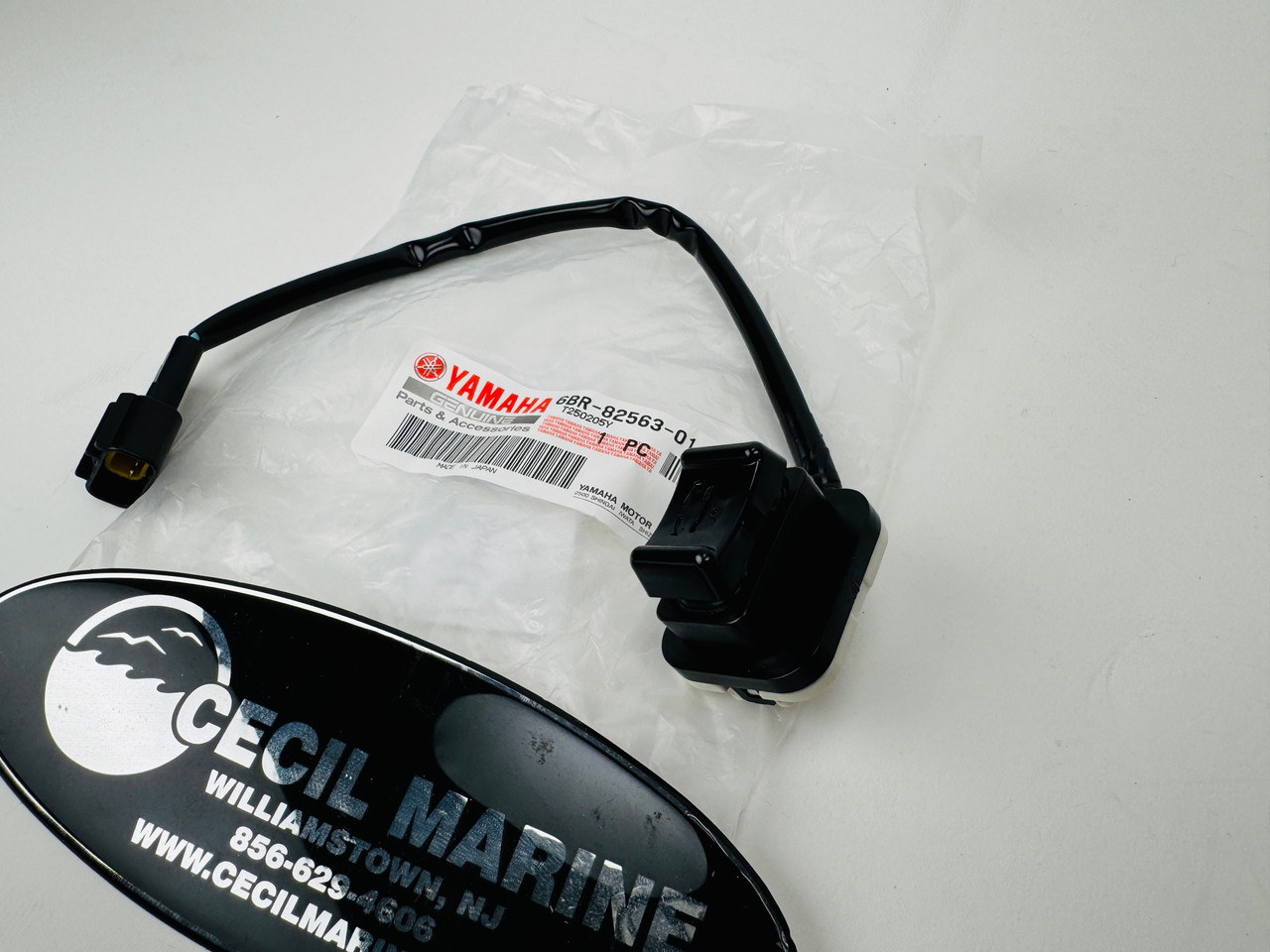 $69.99* GENUINE YAMAHA no tax* TRIM & TILT SWITCH ASSY  6BR-82563-01-00 *In Stock & Ready To Ship!