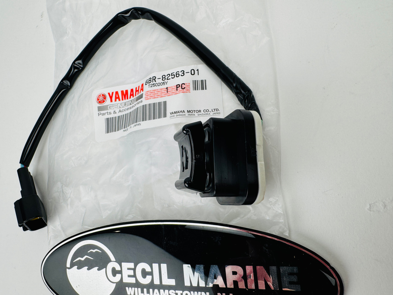 $69.99* GENUINE YAMAHA no tax* TRIM & TILT SWITCH ASSY  6BR-82563-01-00 *In Stock & Ready To Ship!