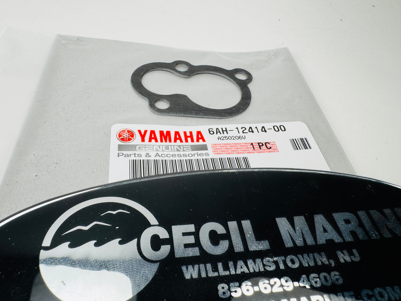 $4.99* GENUINE YAMAHA no tax* GASKET, COVER 6AH-12414-00-00 *In Stock & Ready To Ship