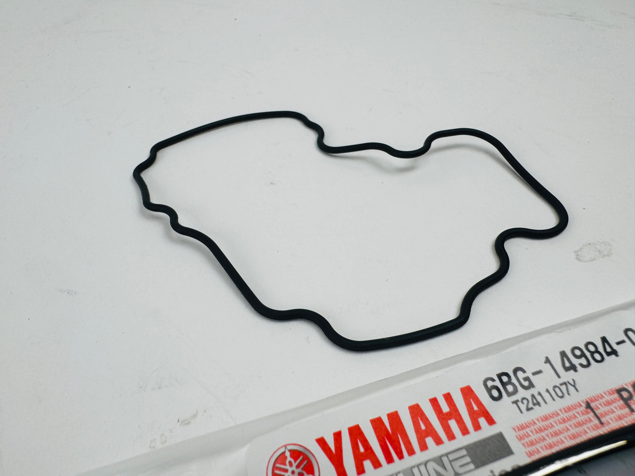 GENUINE YAMAHA GASKET, FLOAT CHAMBER 6BG-14984-00-00  *In Stock & Ready To Ship!