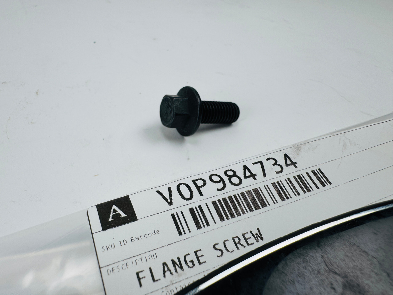$6.99* GENUINE VOLVO FLANGE SCREW 984734 (Volvo's previous part number was 946173)*In Stock & Ready To Ship!