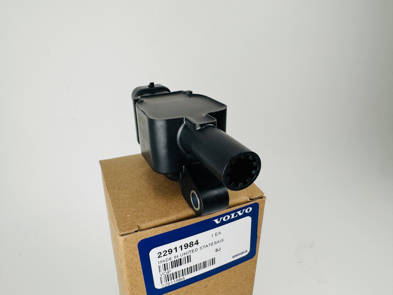 $159.99* GENUINE VOLVO no tax* IGNITION COIL 22911984 *In Stock & Ready To Ship!