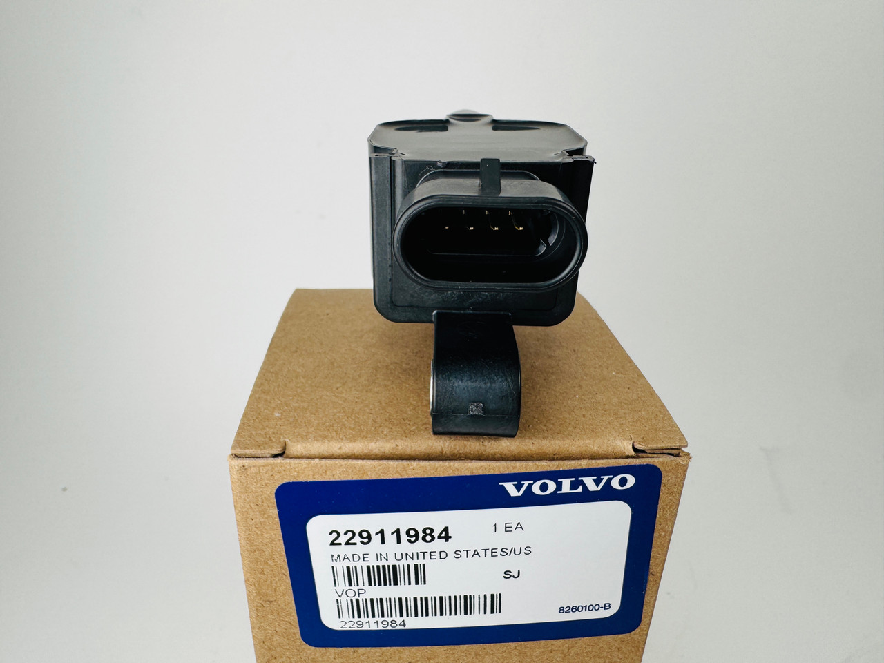$159.99* GENUINE VOLVO no tax* IGNITION COIL 22911984 *In Stock & Ready To Ship!