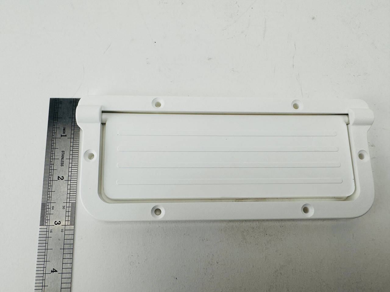 PARKER SCUPPER WHITE 2"X5-1/2"