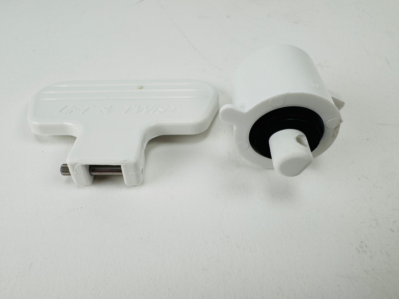 PARKER TWIST TAB FOR ACCESS HATCH 10000-1  *In Stock & Ready To Ship!