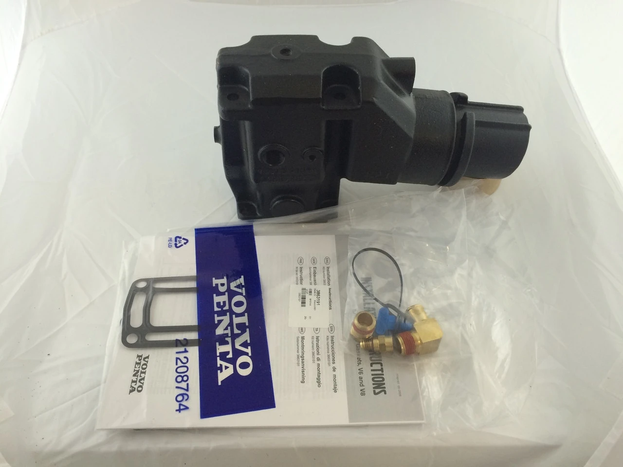 $1999.99 & FREE SHIPPING  GENUINE VOLVO PENTA no tax* 5.0 / 5.7 MANIFOLD REPLACEMENT KIT 3847501 *In Stock & Ready To Ship!