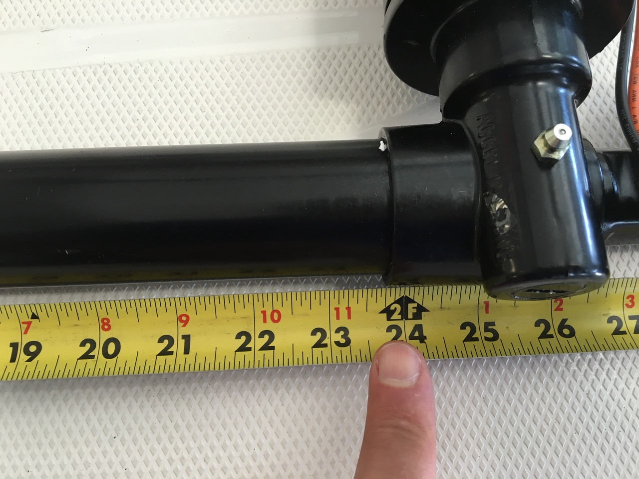 ENGINE HATCH LIFT ACTUATOR 23 1/4" Retracted 38 1/2" Extended Hole To