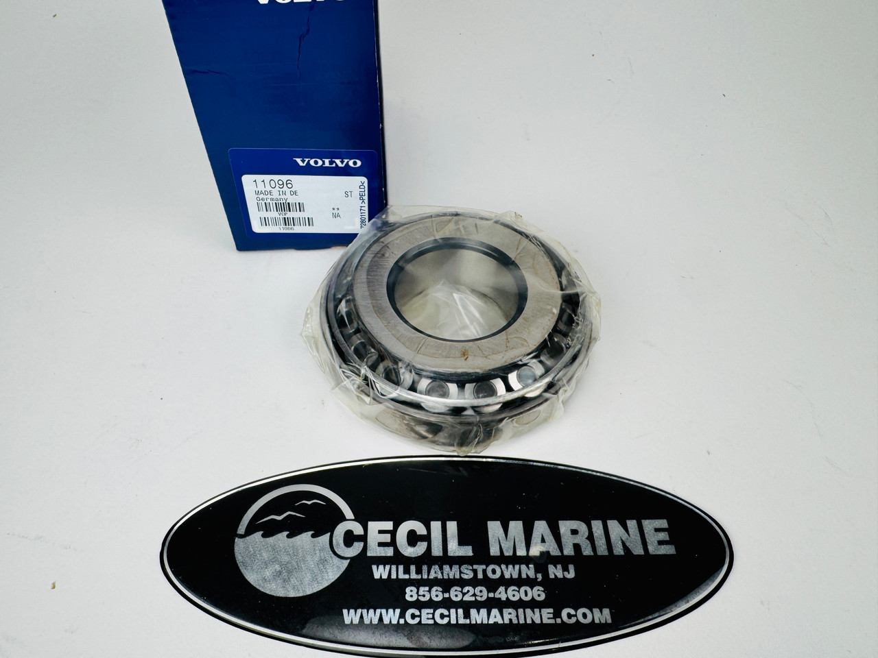 $104.99* GENUINE VOLVO no tax* ROLLER BEARING 11096 *In Stock & Ready To Ship!