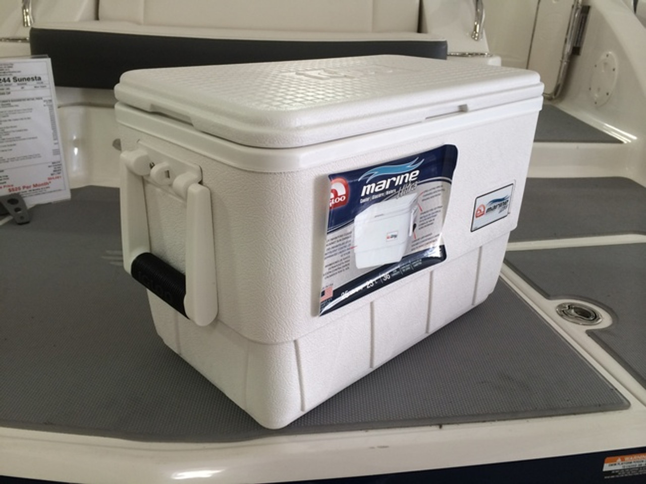 25QT CHAPARRAL MARINE COOLER