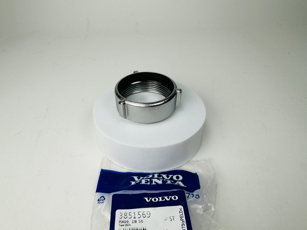 $51.99* GENUINE VOLVO no tax* FORWARD PROPELLER NUT 3851569 *In Stock & Ready To Ship!