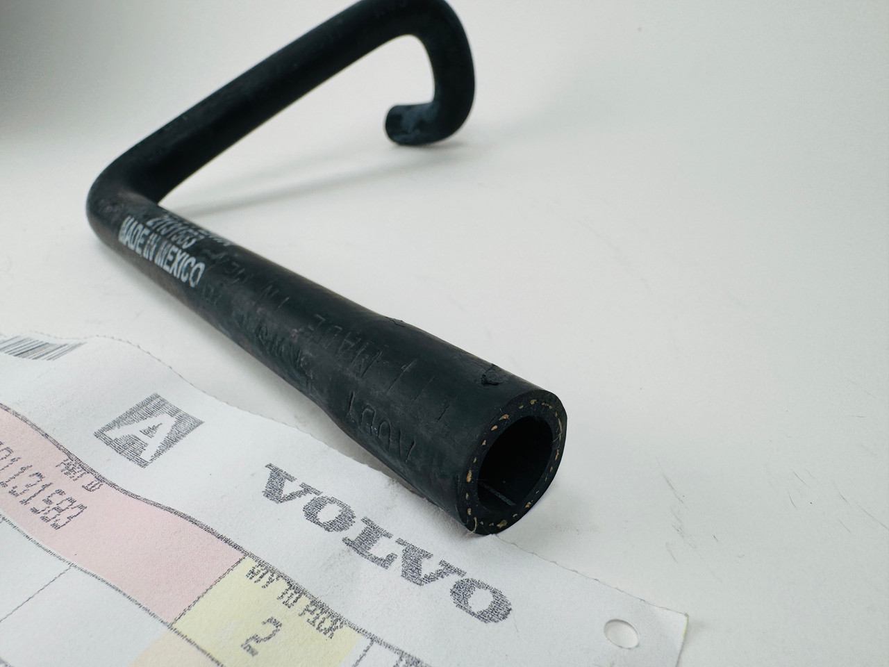 $49.99* GENUINE VOLVO no tax* HOSE 21131583 *In Stock & Ready To Ship!
