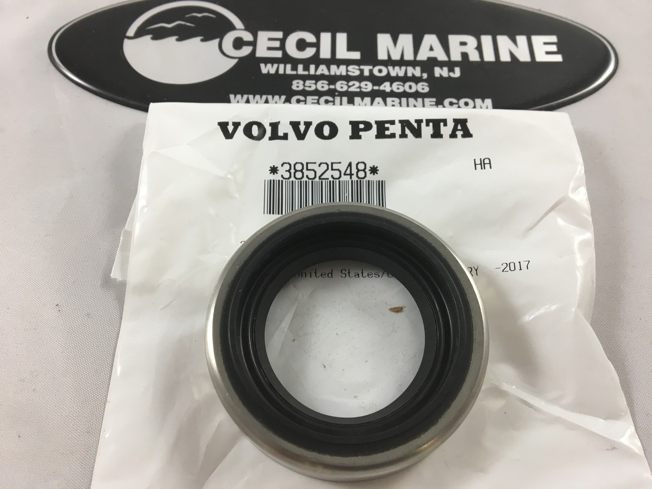 $26.99* GENUINE VOLVO no tax* GIMBAL BEARING SEAL 3852548 *In stock & ready to ship!