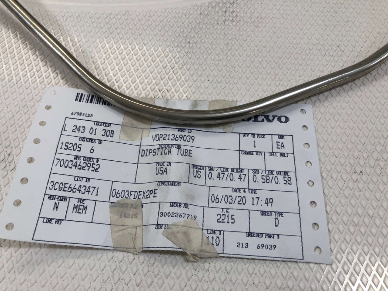 $91.99* GENUINE VOLVO no tax* DIPSTICK TUBE 21369039 *In Stock & Ready To Ship!