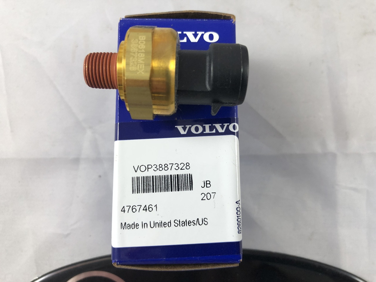 $114.99* GENUINE VOLVO no tax* OIL PRESSURE SENSOR 3887328  *In Stock & Ready To Ship!