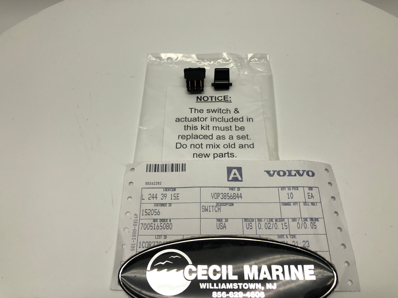 $47.99* GENUINE VOLVO no tax* THROTTLE TRIM SWITCH 3856844  *In Stock & Ready To Ship!