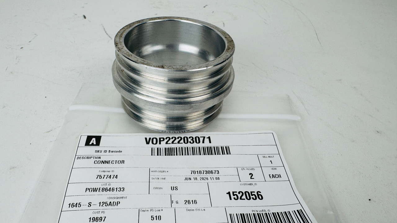 $36.99*  GENUINE VOLVO no tax* CONNECTOR 22203071 *In Stock & Ready To Ship!