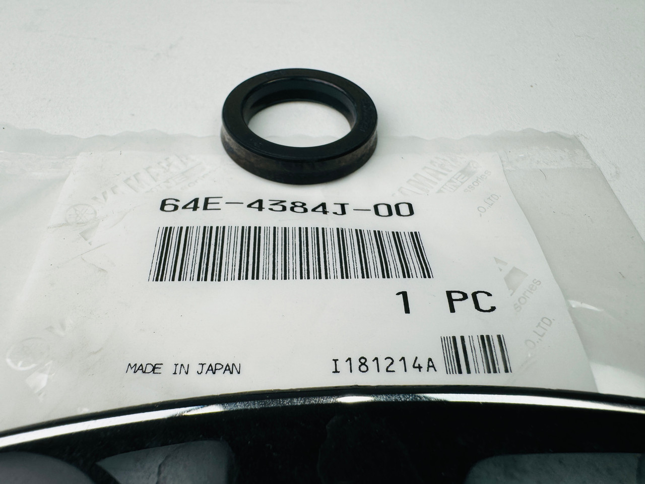 $19.99* GENUINE YAMAHA no tax* SEAL,TRIM DOWN 64E-4384J-00-00 *In