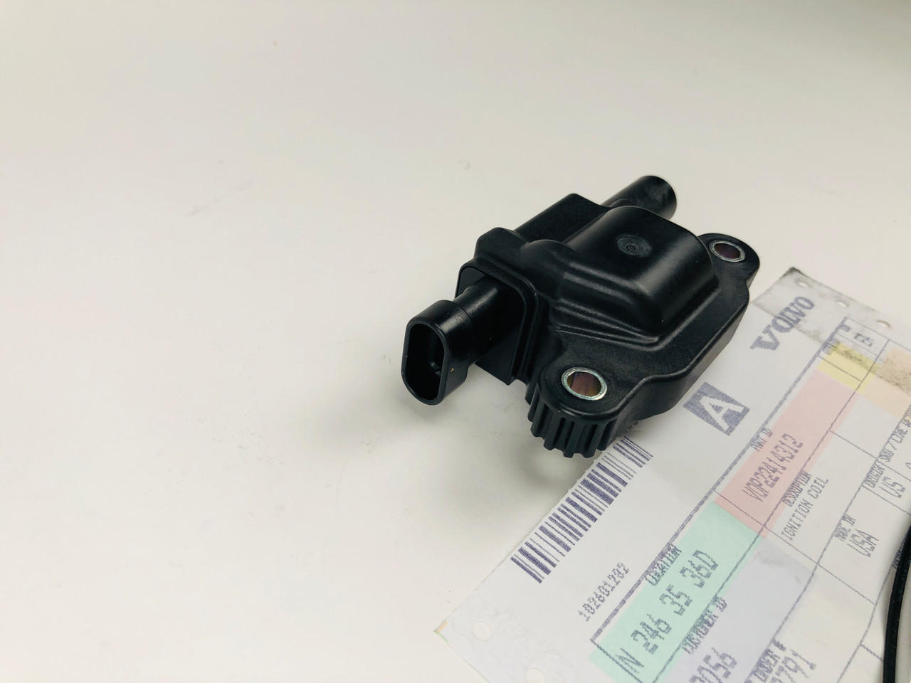 $129.99* GENUINE VOLVO no tax* IGNITION COIL 22414312  *In Stock & Ready To Ship!