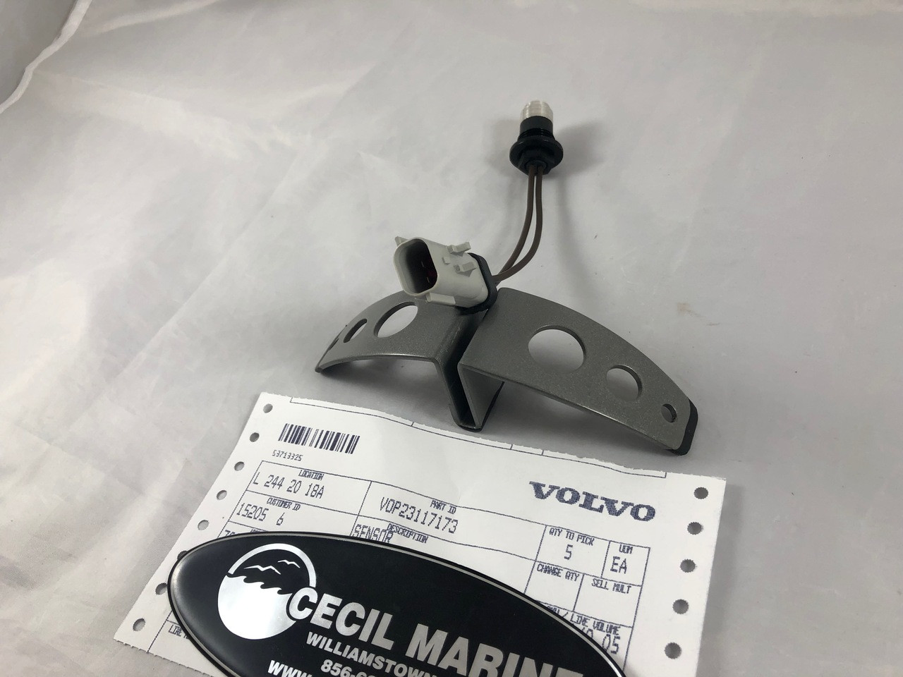 $58.99* GENUINE VOLVO no tax* TEMPERATURE SENSOR 23117173 (Volvo's previous part number was 3889526) *In Stock & Ready To Ship!