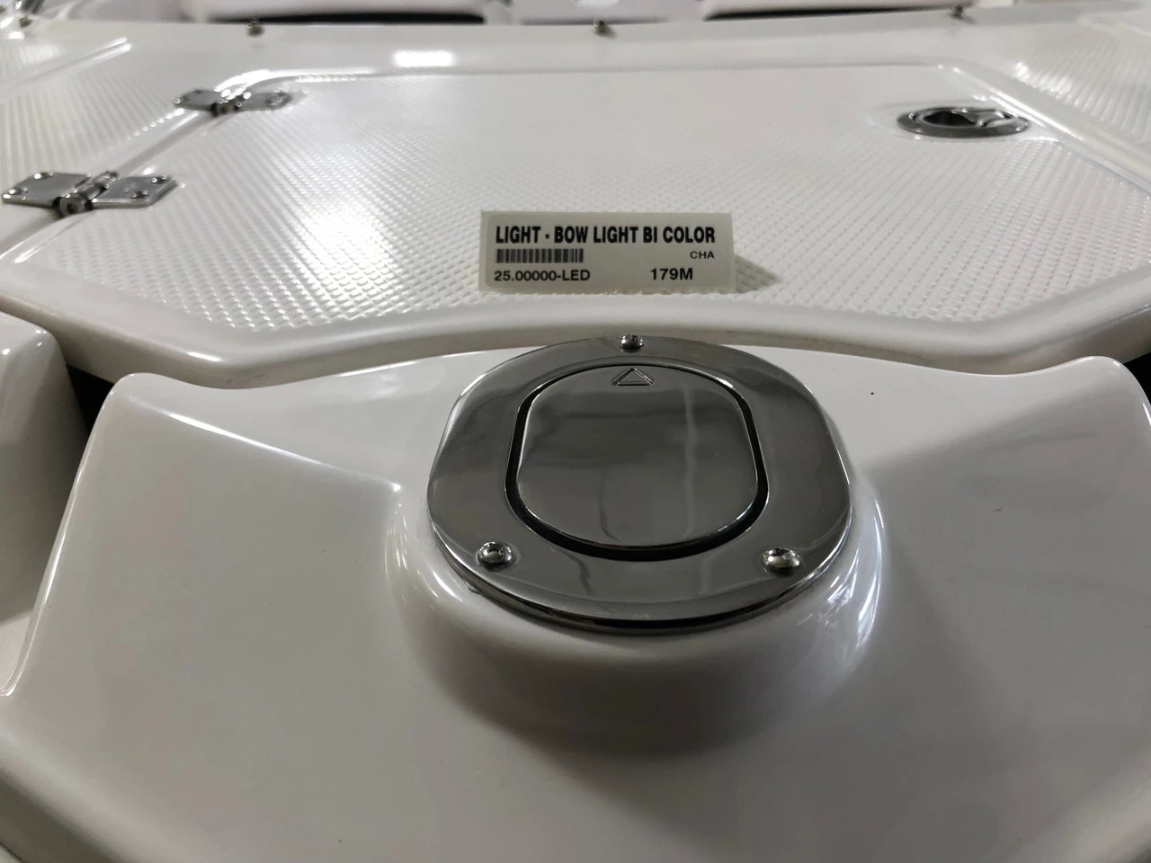 CHAPARRAL BOW LIGHT BI COLOR HIDEAWAY   "LED" * WITH PLUG CONNECTOR 25.00000  This light will only fit a Chaparral boat. *In Stock & Ready To Ship!