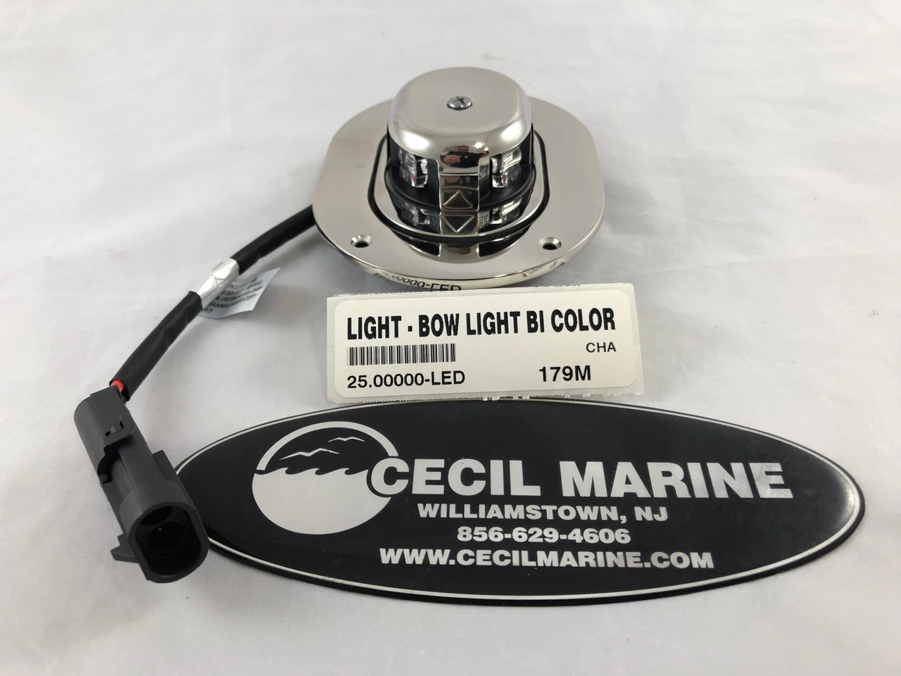 CHAPARRAL BOW LIGHT BI COLOR HIDEAWAY   "LED" * WITH PLUG CONNECTOR 25.00000  This light will only fit a Chaparral boat. *In Stock & Ready To Ship!
