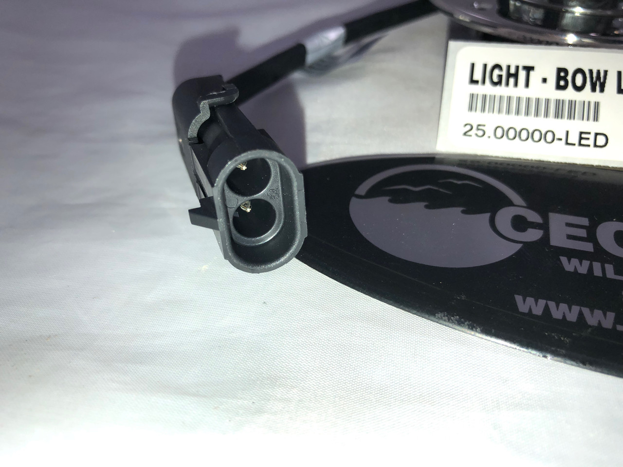CHAPARRAL BOW LIGHT BI COLOR HIDEAWAY   "LED" * WITH PLUG CONNECTOR 25.00000  This light will only fit a Chaparral boat. *In Stock & Ready To Ship!
