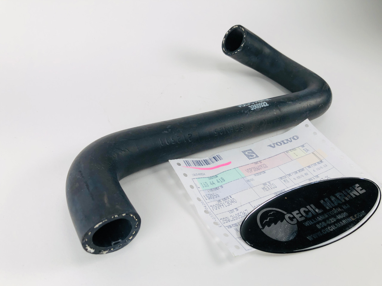$76.99* GENUINE VOLVO no tax* WATER HOSE  3860922 *In Stock & Ready To Ship!