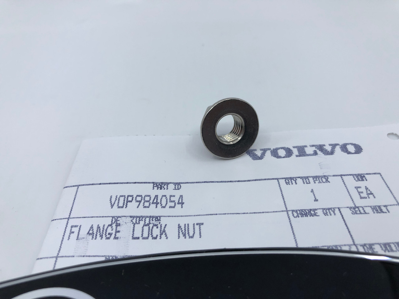 VOLVOノベルティ　サタクロース $3.99* GENUINE VOLVO FLANGE LOCK NUT 984054 *In Stock & Ready To