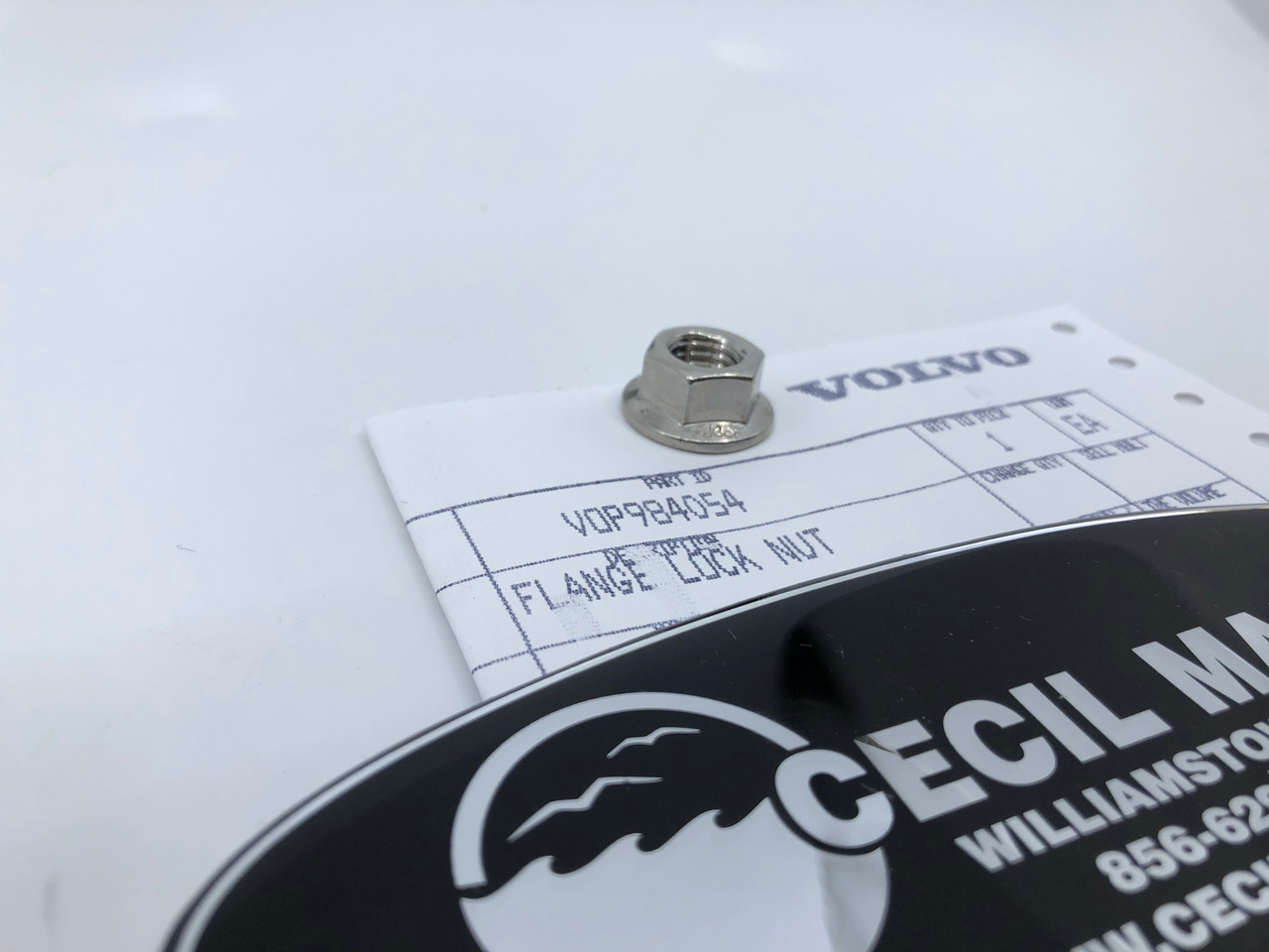 VOLVOノベルティ　サタクロース $3.99* GENUINE VOLVO FLANGE LOCK NUT 984054 *In Stock & Ready To