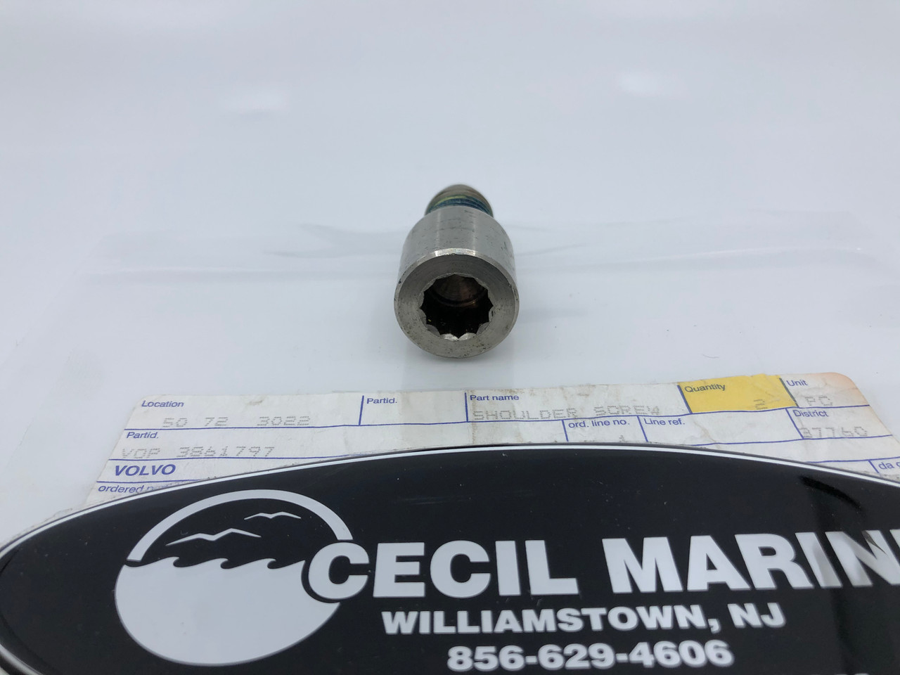 $43.99* GENUINE VOLVO SHOULDER SCREW 3861797 *In Stock & Ready To